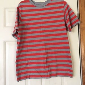 Circo orange and gray shirt sleeve top